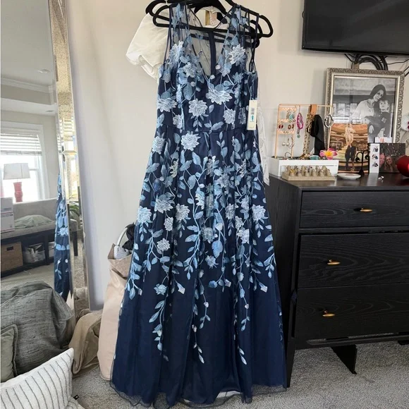 Eliza J Navy Blue Floral Maxi Dress - Picture 5 of 7
